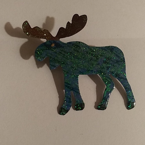 Reindeer Pin Christmas Brooch - Picture 1 of 1